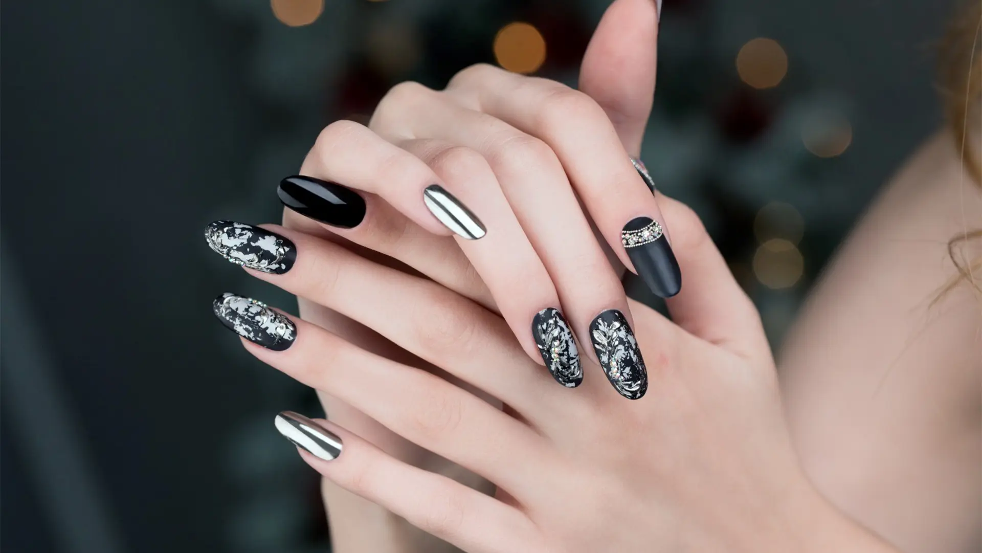 Kırkağaç Protez Tırnak